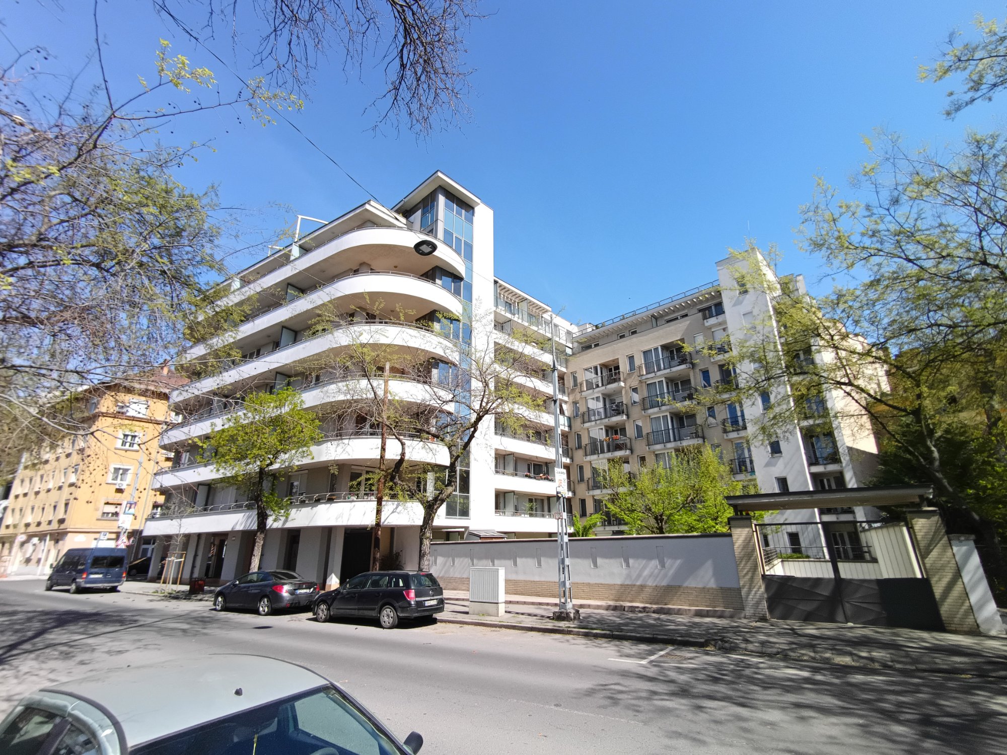 MenthaPark building exterior